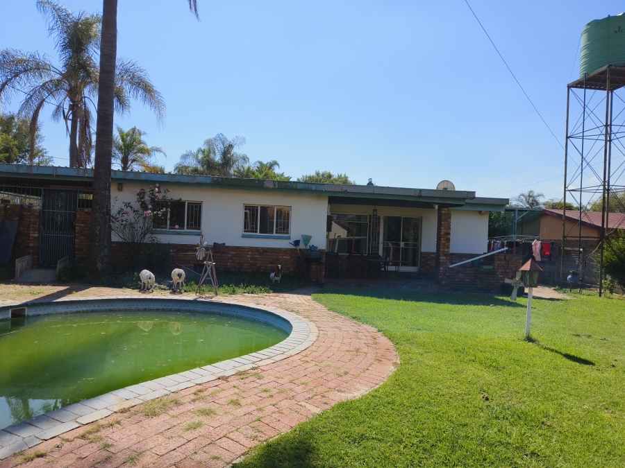 5 Bedroom Property for Sale in Rayton Gauteng