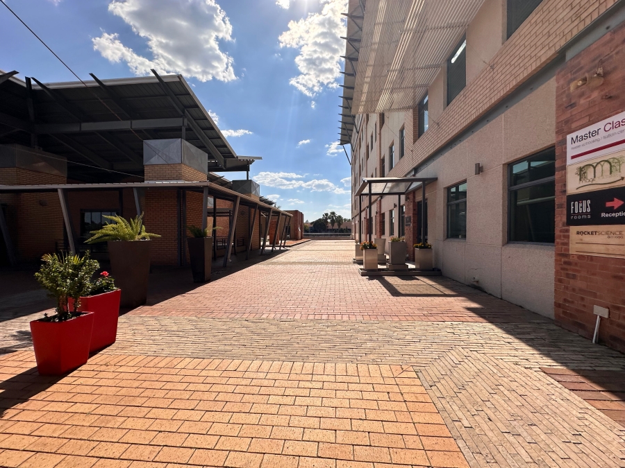 To Let commercial Property for Rent in Sunninghill Gauteng