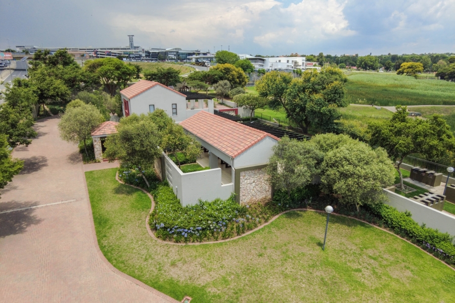 1 Bedroom Property for Sale in Fourways Gauteng