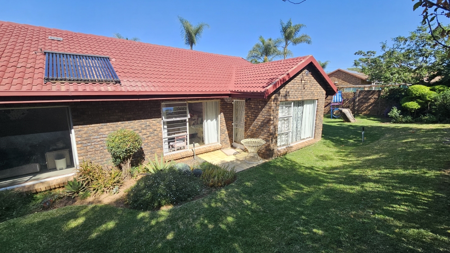 5 Bedroom Property for Sale in Moreleta Park Gauteng