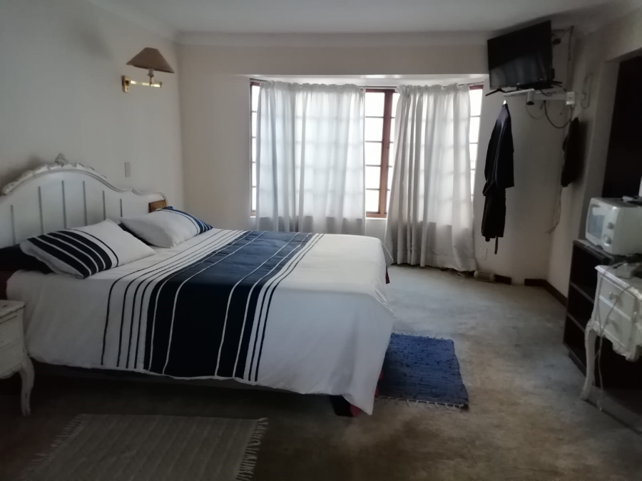 4 Bedroom Property for Sale in Ninapark Gauteng