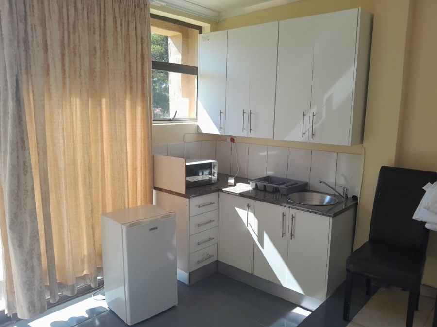 To Let 1 Bedroom Property for Rent in Meyerspark Gauteng