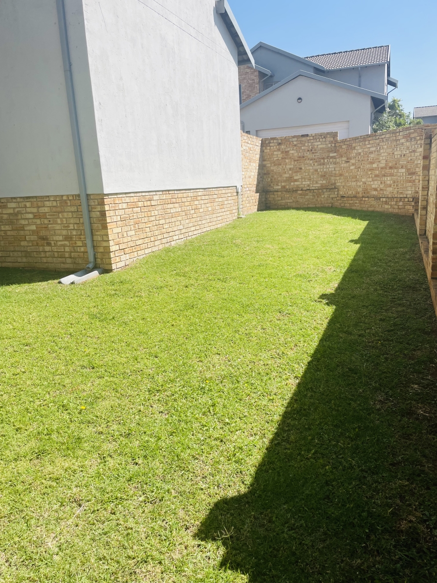 3 Bedroom Property for Sale in Noordhang Gauteng