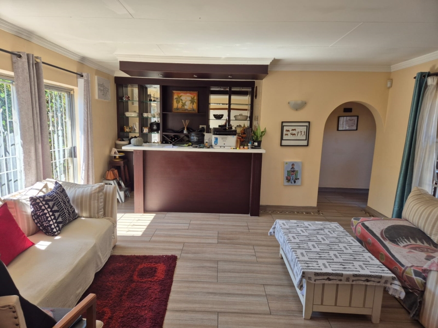 4 Bedroom Property for Sale in Buurendal Gauteng