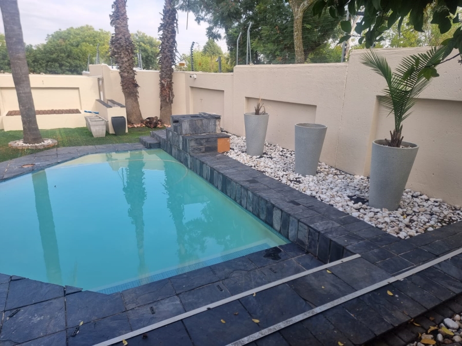 3 Bedroom Property for Sale in Sunninghill Gauteng