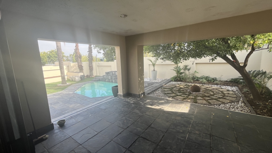 3 Bedroom Property for Sale in Sunninghill Gauteng