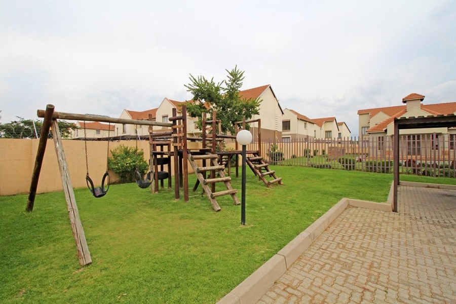 To Let 1 Bedroom Property for Rent in Esther Park Gauteng