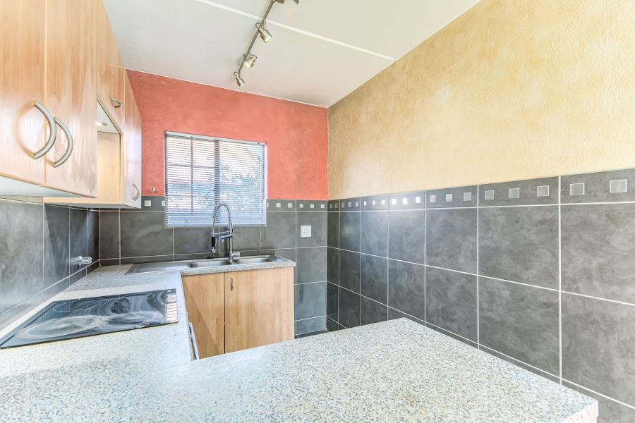 2 Bedroom Property for Sale in Halfway Gardens Gauteng