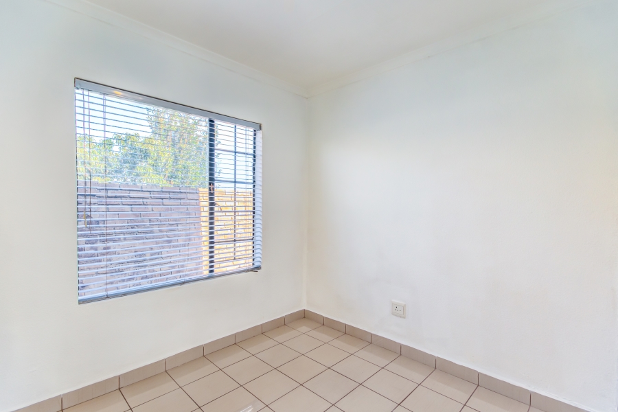 2 Bedroom Property for Sale in Halfway Gardens Gauteng