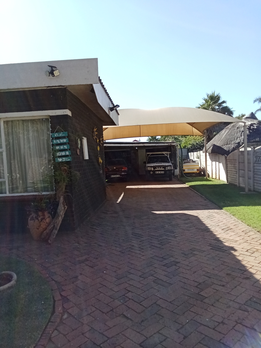 3 Bedroom Property for Sale in Arcon Park Gauteng