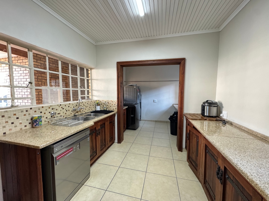 7 Bedroom Property for Sale in Vanderbijlpark SW Gauteng