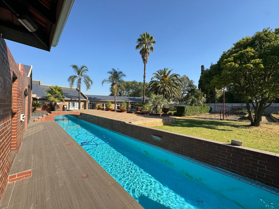 7 Bedroom Property for Sale in Vanderbijlpark SW Gauteng