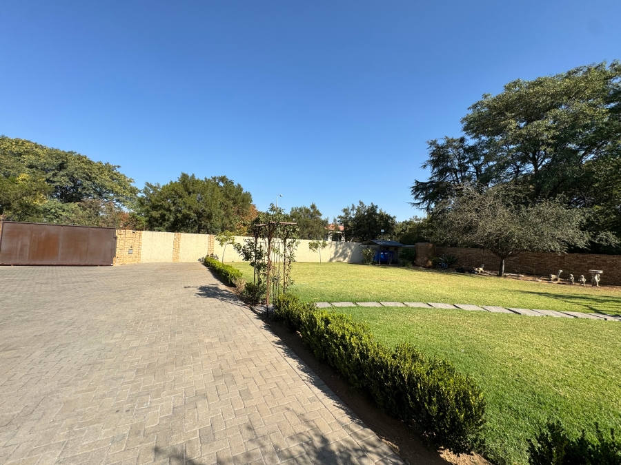 7 Bedroom Property for Sale in Vanderbijlpark SW Gauteng