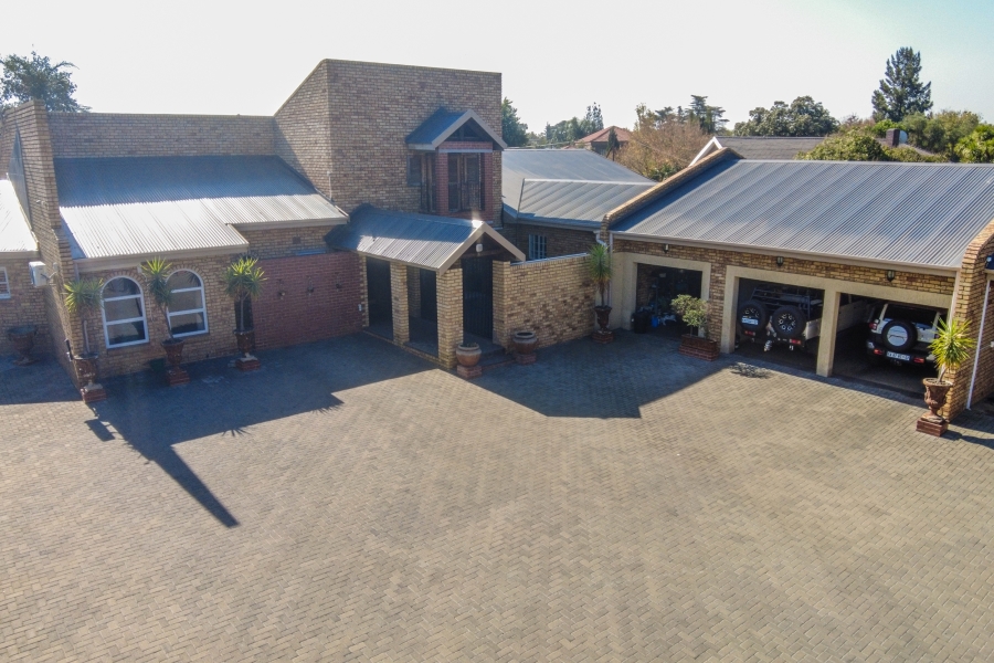 7 Bedroom Property for Sale in Vanderbijlpark SW Gauteng