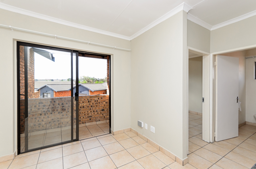 To Let 2 Bedroom Property for Rent in Angelo Gauteng