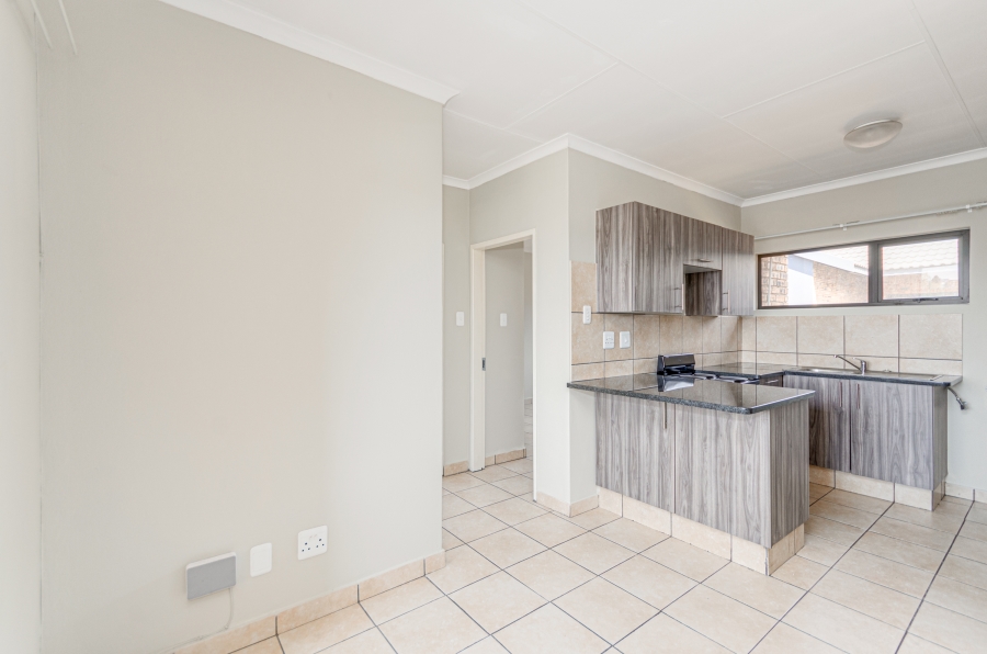 To Let 2 Bedroom Property for Rent in Angelo Gauteng