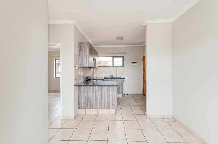 To Let 2 Bedroom Property for Rent in Angelo Gauteng