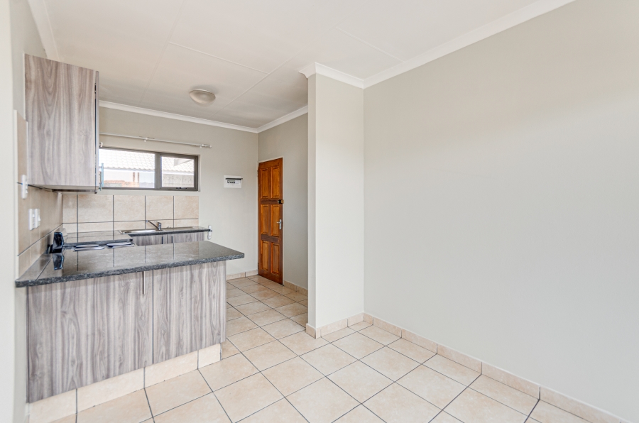 To Let 2 Bedroom Property for Rent in Angelo Gauteng