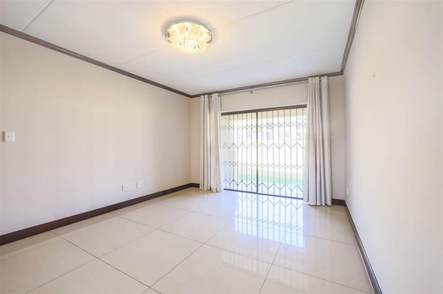 2 Bedroom Property for Sale in Fourways Gauteng