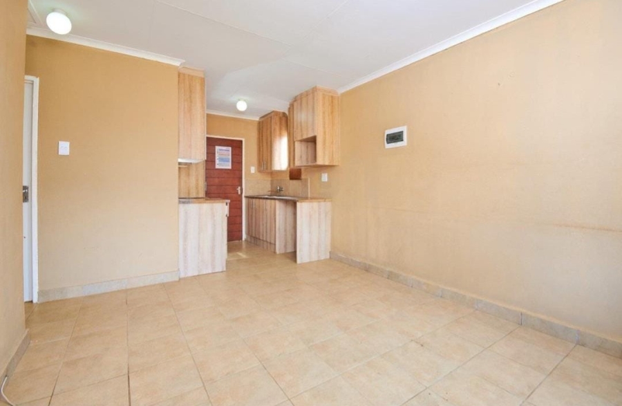 2 Bedroom Property for Sale in Savanna City Gauteng