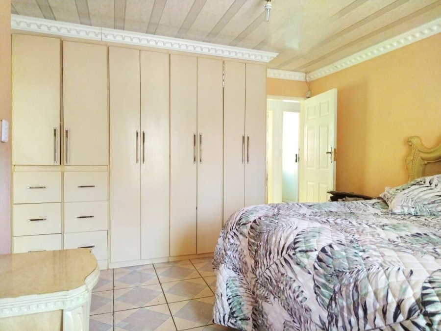 To Let 3 Bedroom Property for Rent in Danville Gauteng