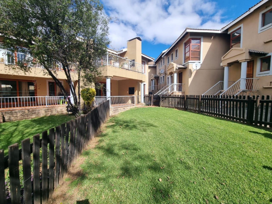 2 Bedroom Property for Sale in Fourways Gauteng