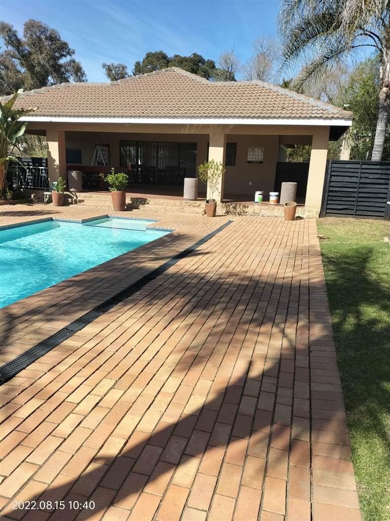 2 Bedroom Property for Sale in Fourways Gauteng