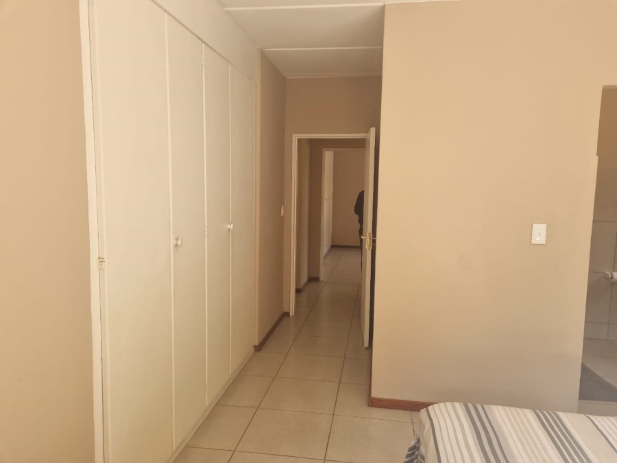 2 Bedroom Property for Sale in Fourways Gauteng