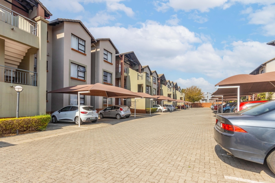 2 Bedroom Property for Sale in North Riding Gauteng