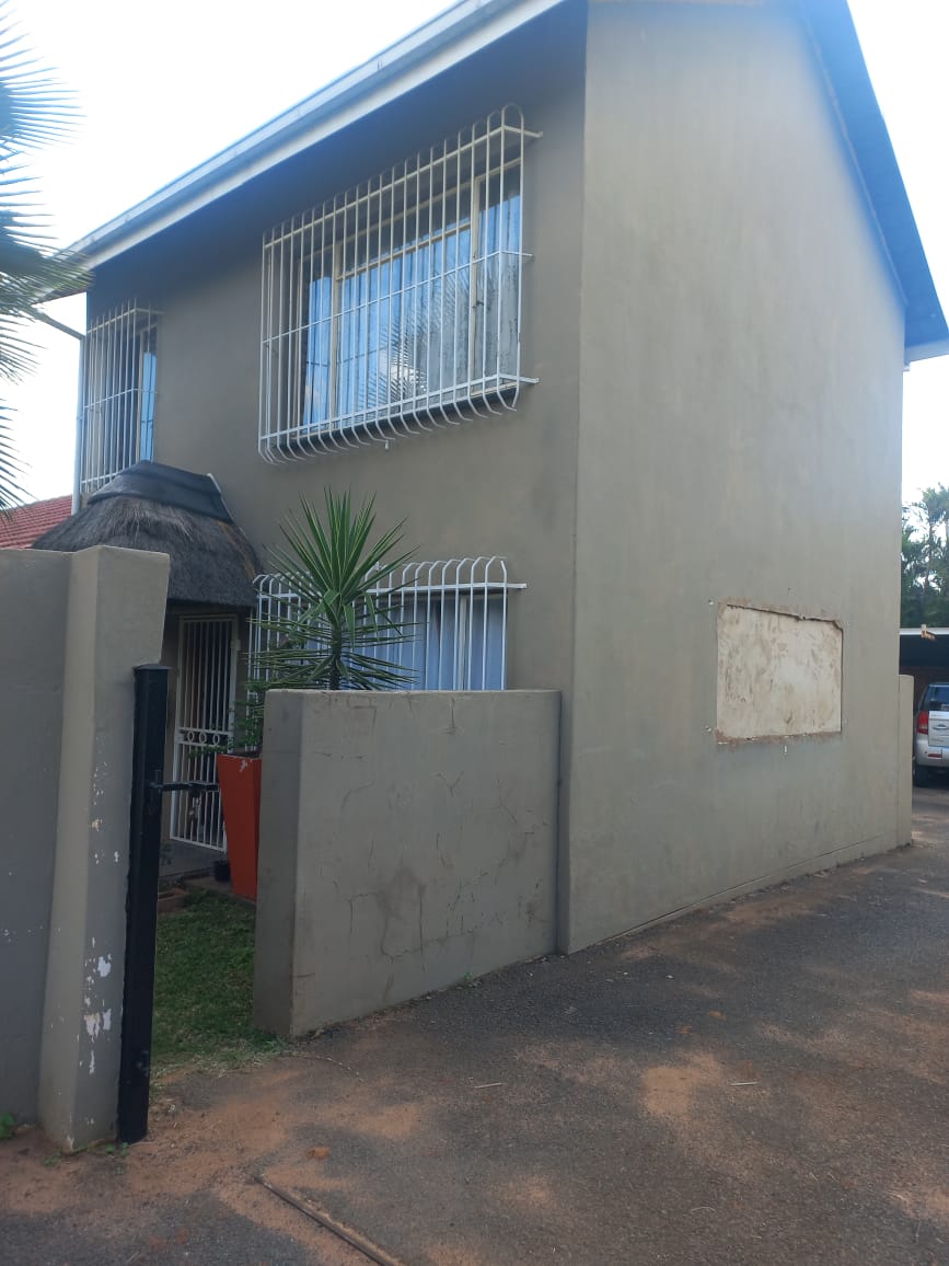 5 Bedroom Property for Sale in Theresa Park Gauteng