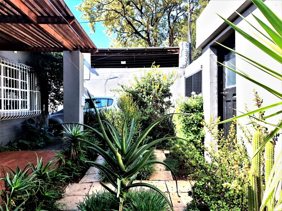 2 Bedroom Property for Sale in Melville Gauteng