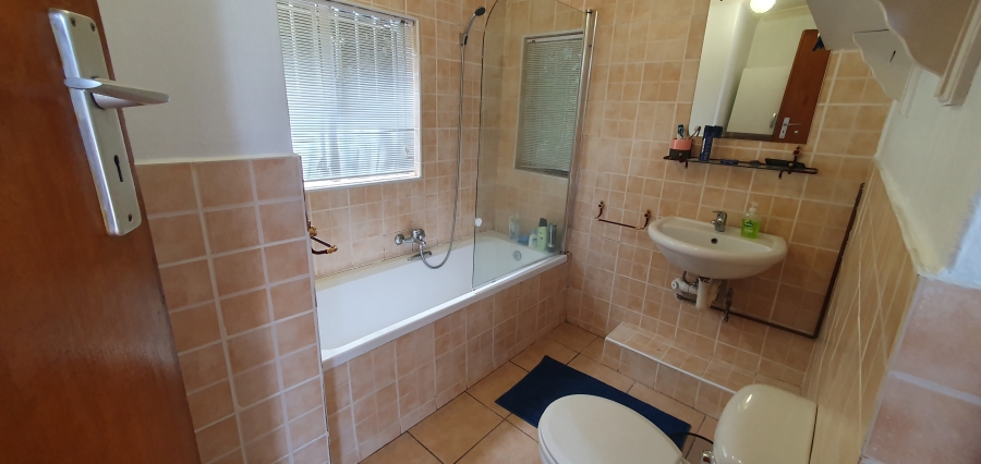 2 Bedroom Property for Sale in Melville Gauteng