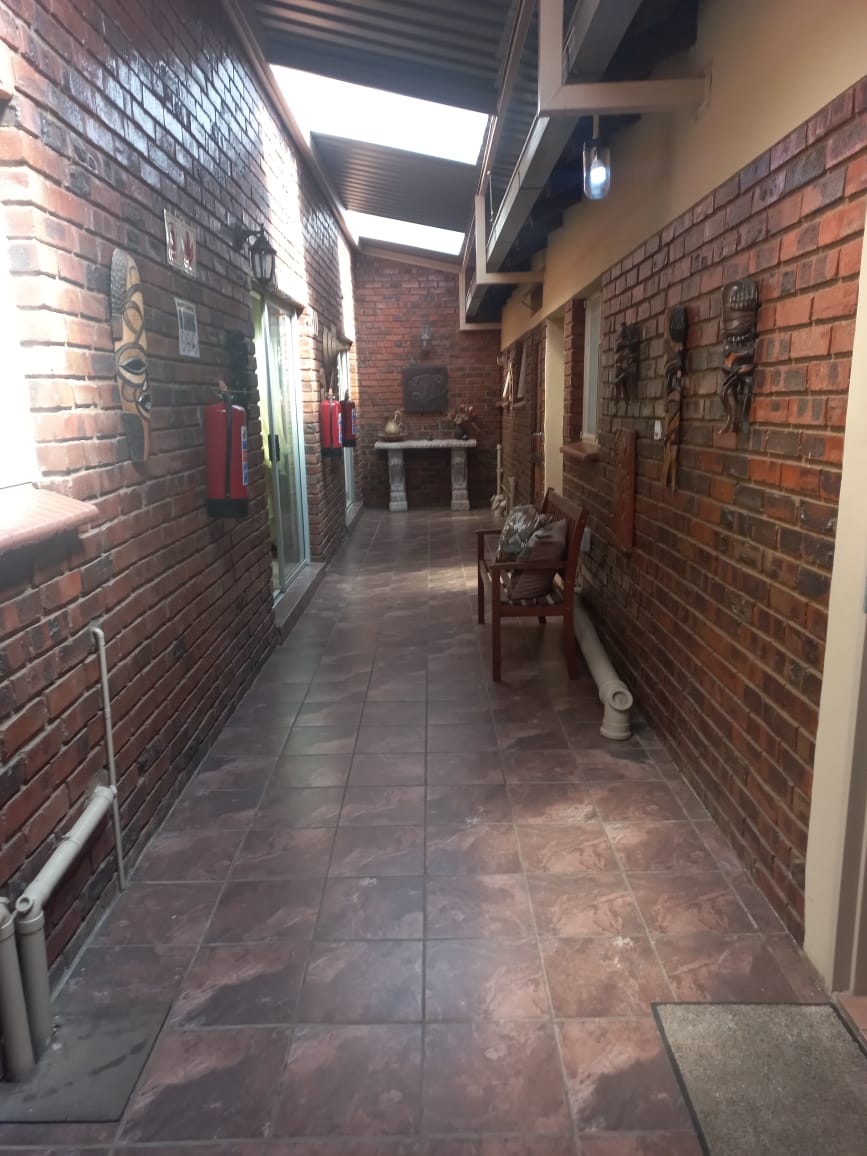 9 Bedroom Property for Sale in Theresa Park Gauteng