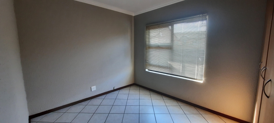 To Let 3 Bedroom Property for Rent in Meyersdal Gauteng