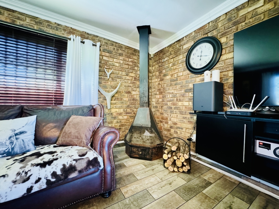 3 Bedroom Property for Sale in Bultfontein A H Gauteng