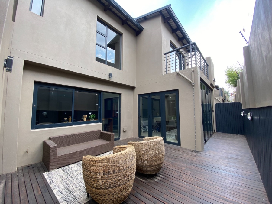 To Let 3 Bedroom Property for Rent in Atholl Gauteng