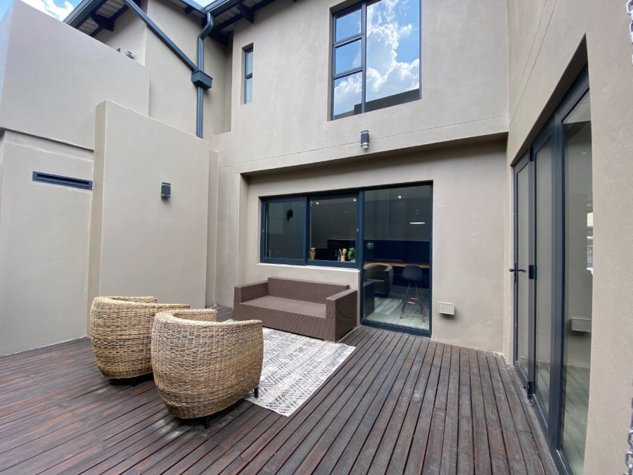 To Let 3 Bedroom Property for Rent in Atholl Gauteng