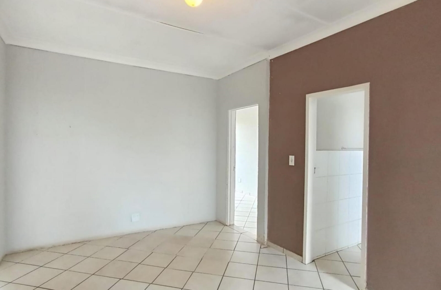 2 Bedroom Property for Sale in Edleen Gauteng