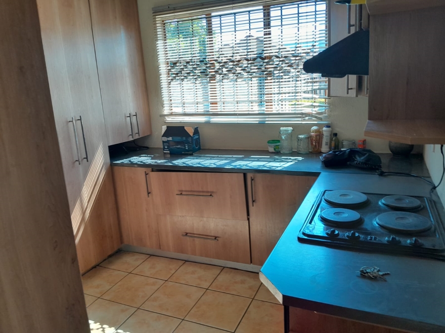 To Let 2 Bedroom Property for Rent in Elandspoort Gauteng