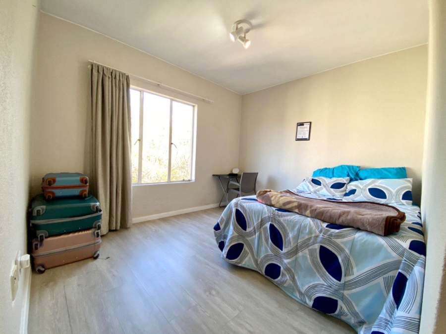 1 Bedroom Property for Sale in Hyde Park Gauteng