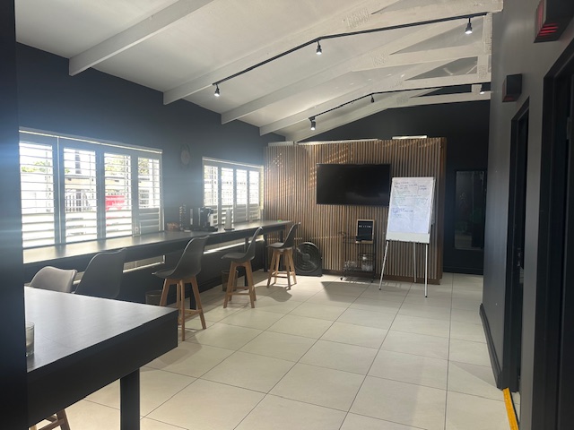 To Let commercial Property for Rent in Blairgowrie Gauteng