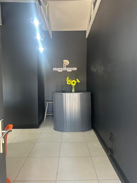 To Let commercial Property for Rent in Blairgowrie Gauteng