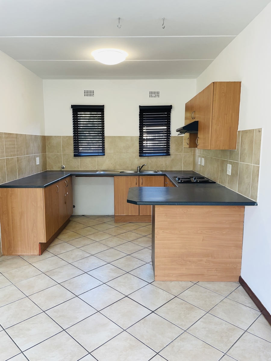 2 Bedroom Property for Sale in Paulshof Gauteng