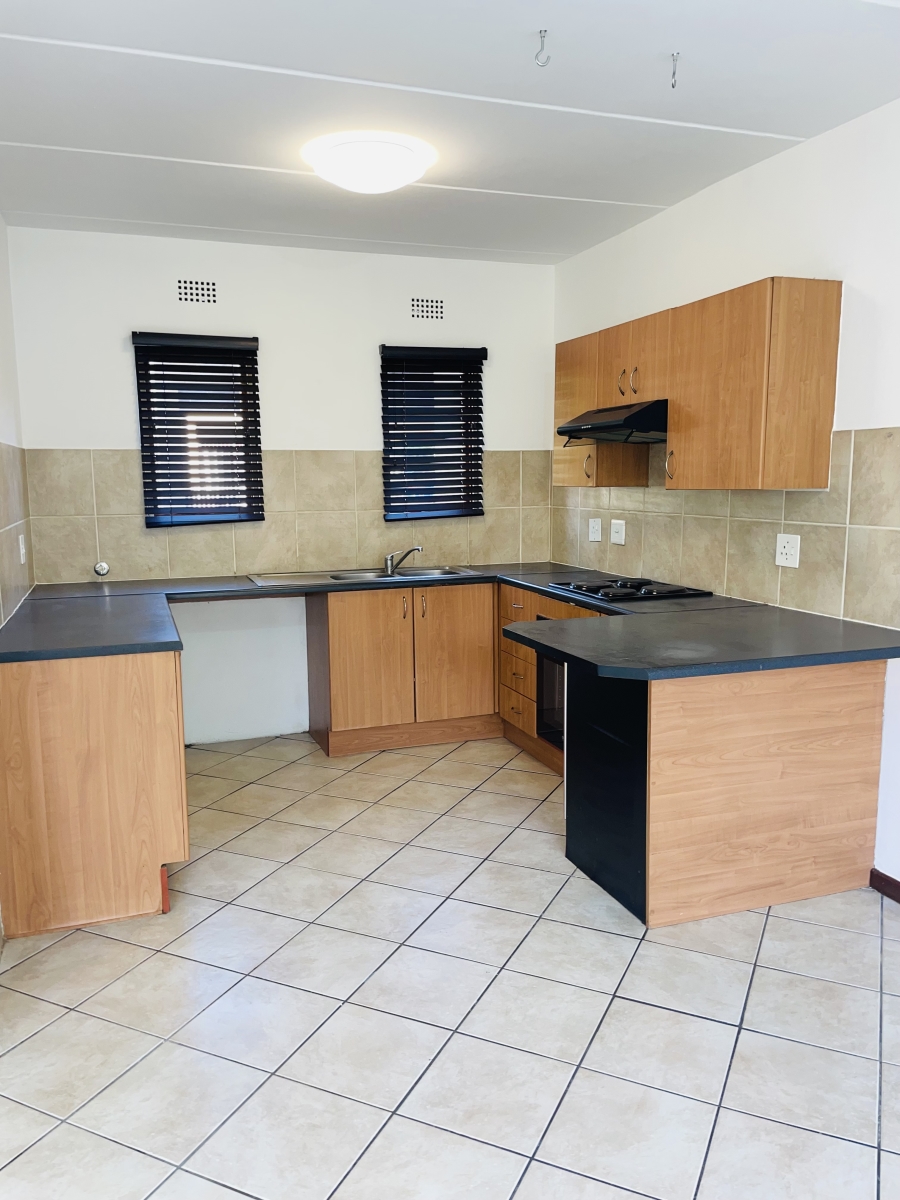 2 Bedroom Property for Sale in Paulshof Gauteng