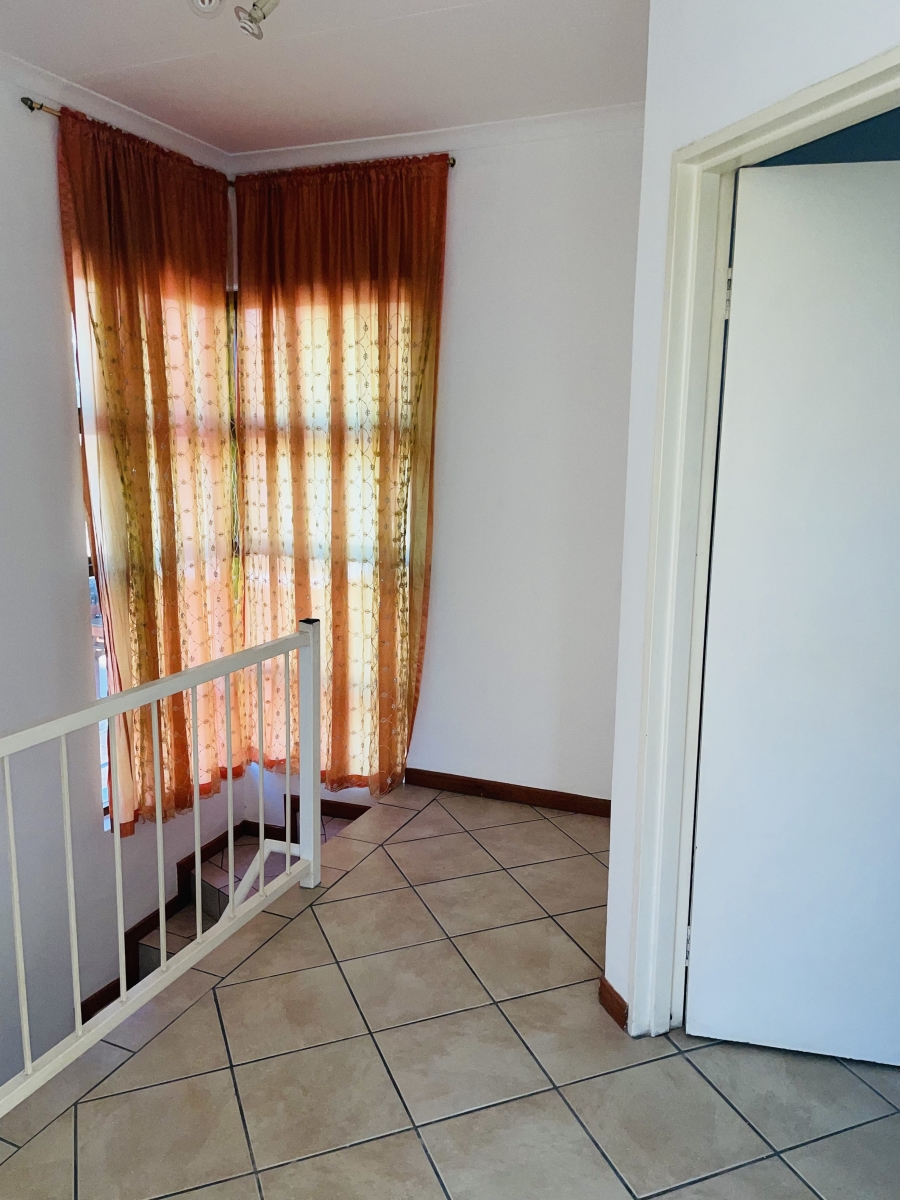 2 Bedroom Property for Sale in Paulshof Gauteng