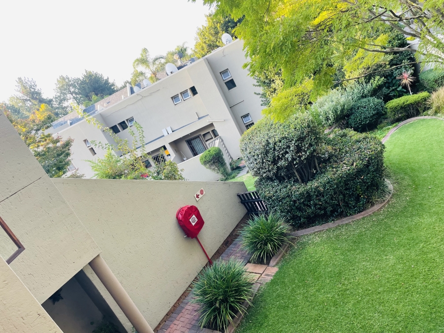 2 Bedroom Property for Sale in Bryanston Gauteng