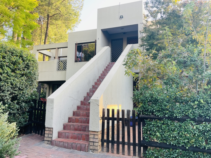 2 Bedroom Property for Sale in Bryanston Gauteng