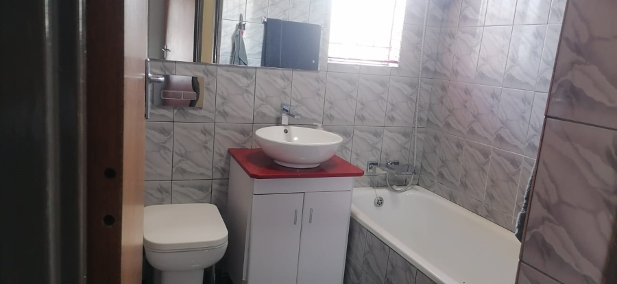 3 Bedroom Property for Sale in Kwa Thema Gauteng