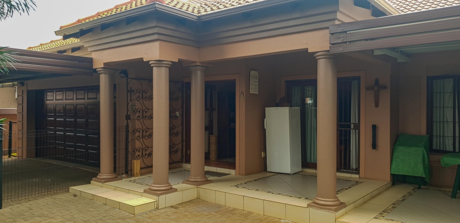 3 Bedroom Property for Sale in Green Acres Estate Gauteng