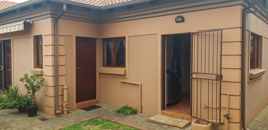 3 Bedroom Property for Sale in Green Acres Estate Gauteng